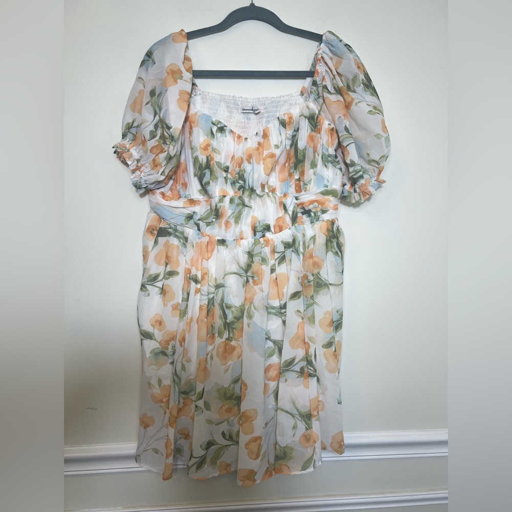 Abercrombie & Fitch Ruched Ruffle Puff Sleeve Mini Dress - Picture 3 of 12